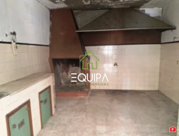 Moradia T2 para Venda em Vila Verde e Santão