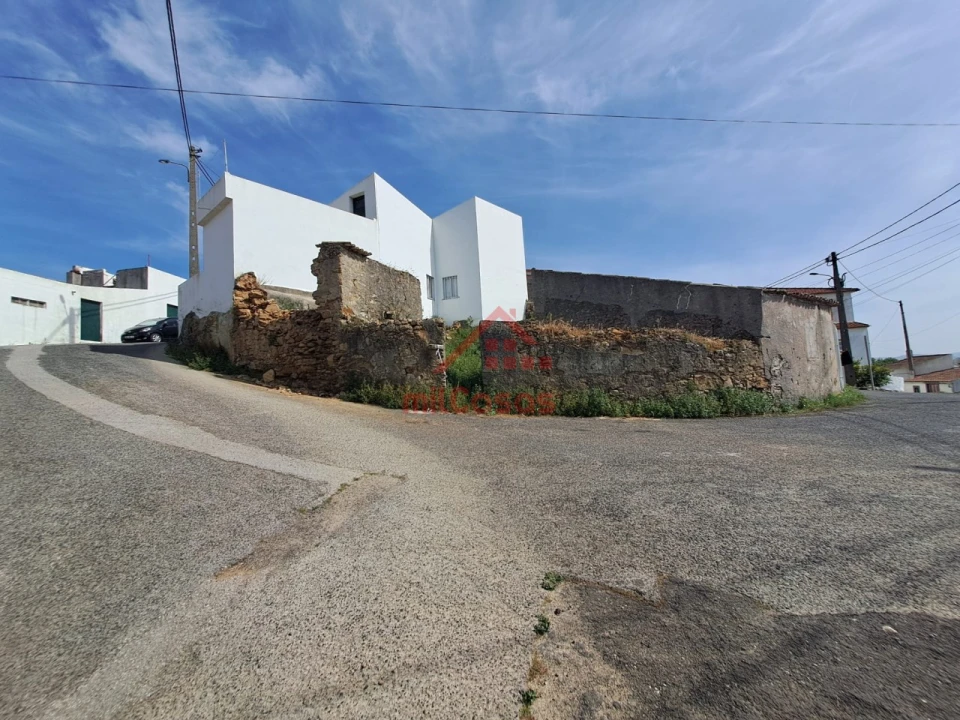 Terreno para Venda em Santa Maria, São Pedro e Matacães Foto 1