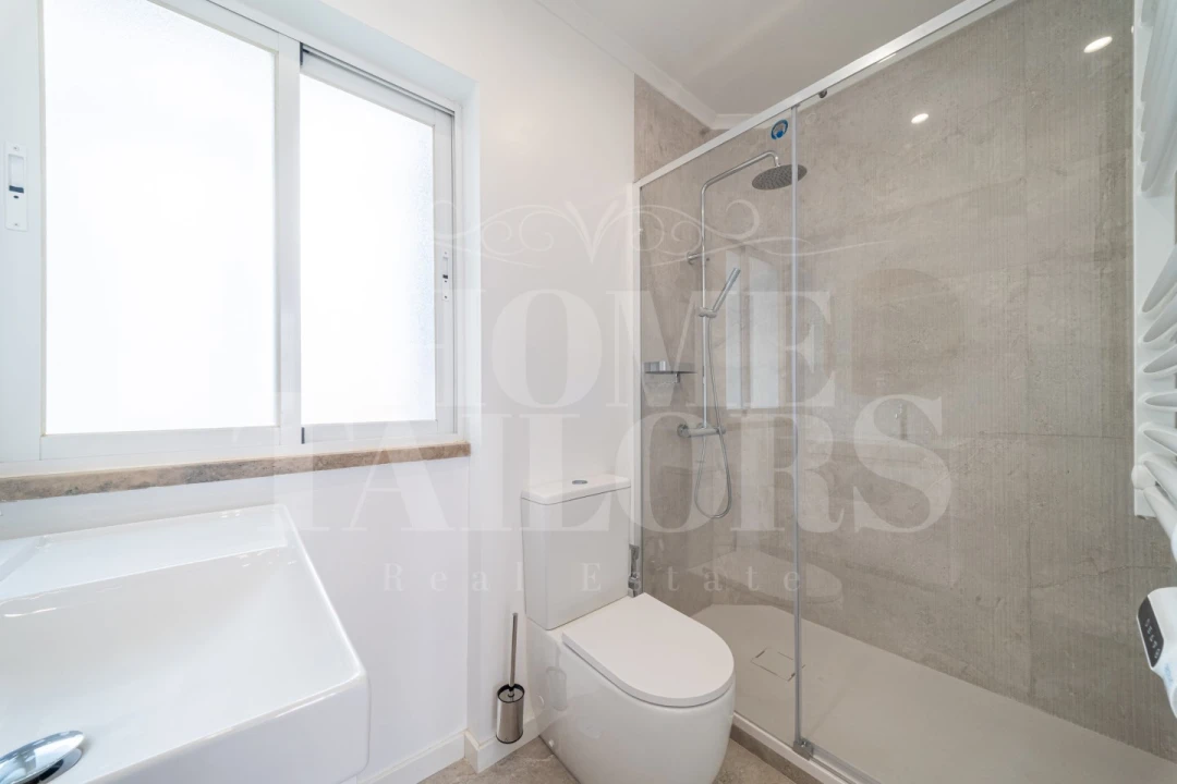 Apartamento T3 para Venda em Almada, Cova da Piedade, Pragal e Cacilhas Foto 7