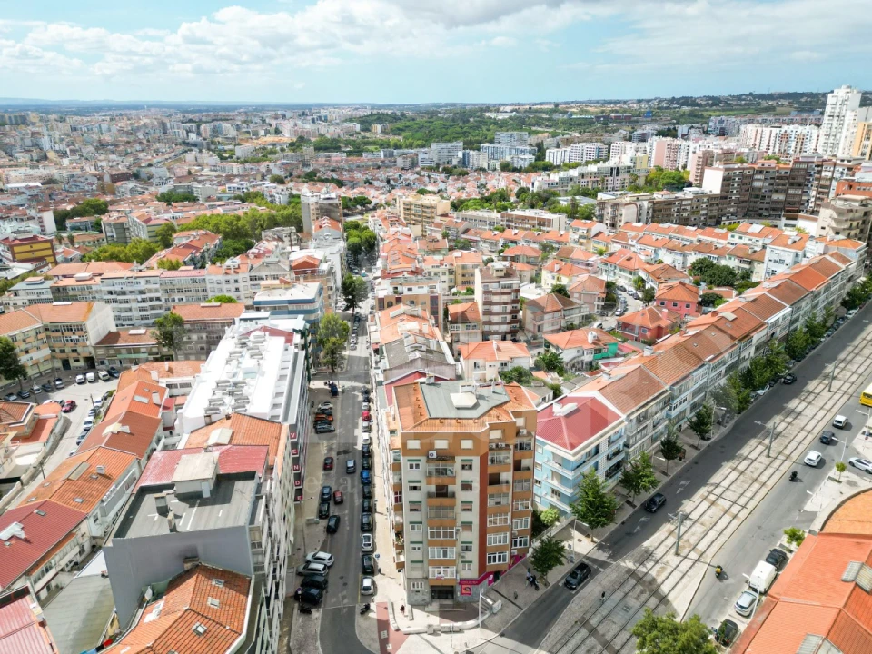 Apartamento T3 para Venda em Almada, Cova da Piedade, Pragal e Cacilhas Foto 23