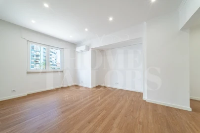 Apartamento T3 para Venda em Almada, Cova da Piedade, Pragal e Cacilhas
