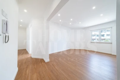 Apartamento T3 para Venda em Almada, Cova da Piedade, Pragal e Cacilhas