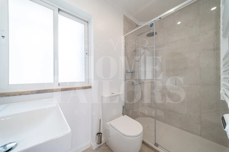 Apartamento T3 para Venda em Almada, Cova da Piedade, Pragal e Cacilhas Foto 7