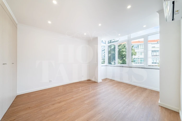 Apartamento T3 para Venda em Almada, Cova da Piedade, Pragal e Cacilhas Foto 9