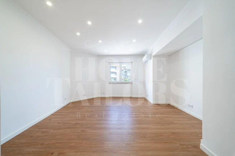 Apartamento T3 para Venda em Almada, Cova da Piedade, Pragal e Cacilhas Foto 18