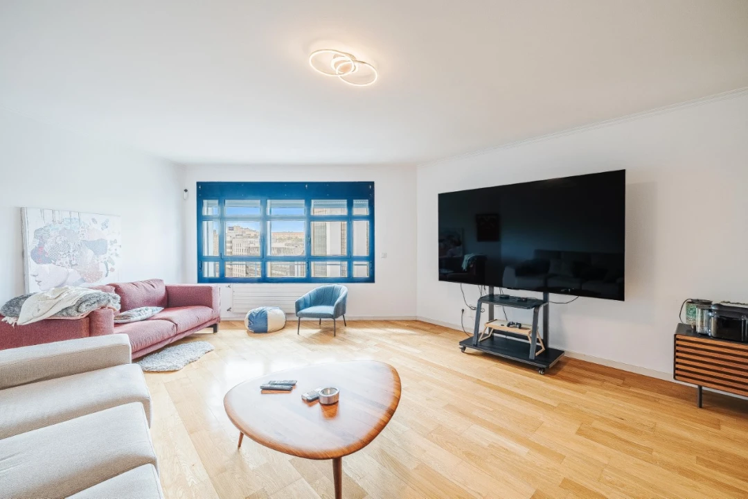 Apartamento T4 para Venda em Campolide Foto 8