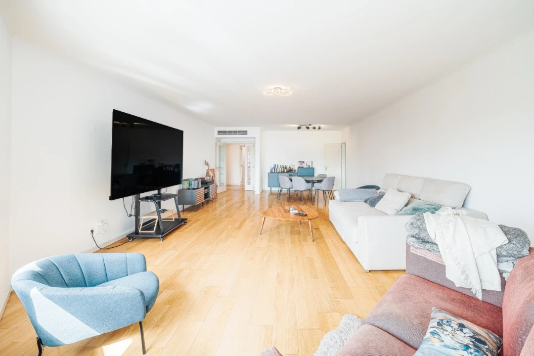 Apartamento T4 para Venda em Campolide Foto 11