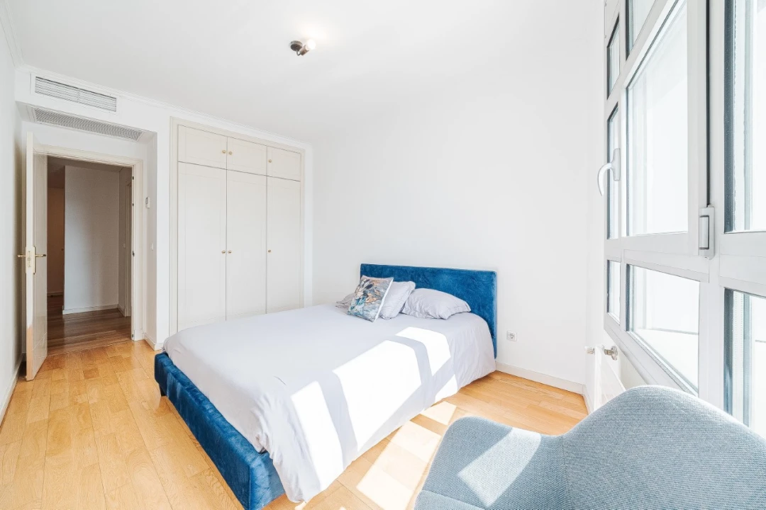 Apartamento T4 para Venda em Campolide Foto 19