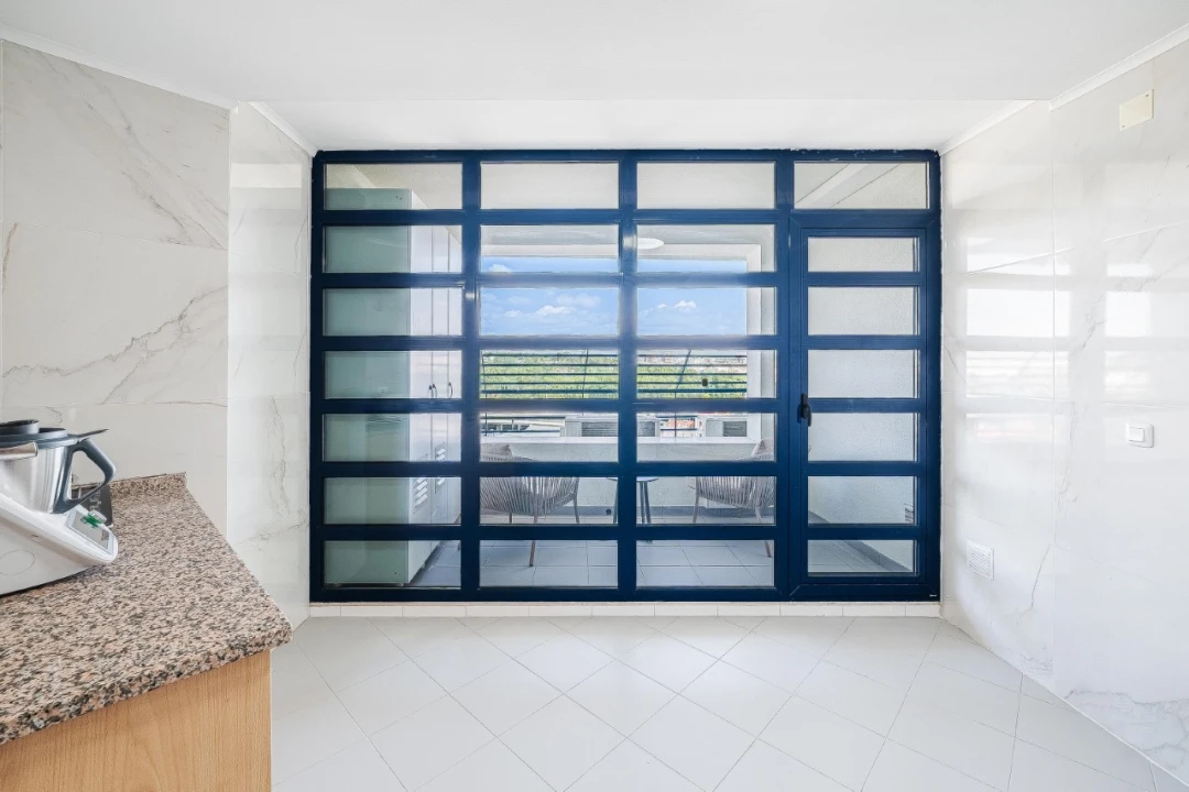 Apartamento T4 para Venda em Campolide Foto 56