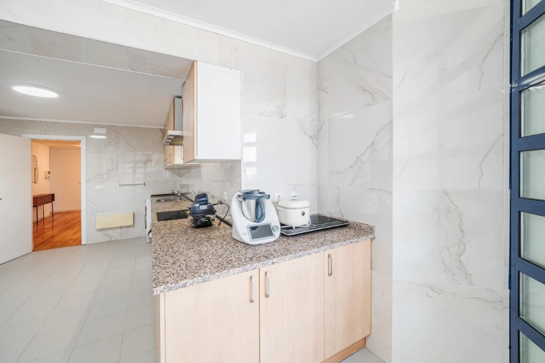 Apartamento T4 para Venda em Campolide Foto 58