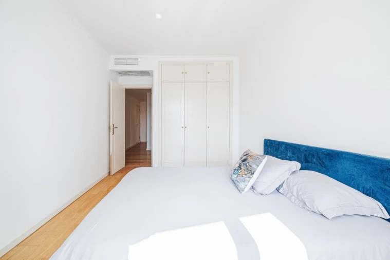 Apartamento T4 para Venda em Campolide Foto 18