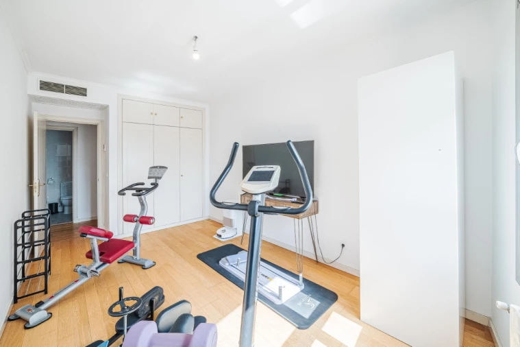 Apartamento T4 para Venda em Campolide Foto 25