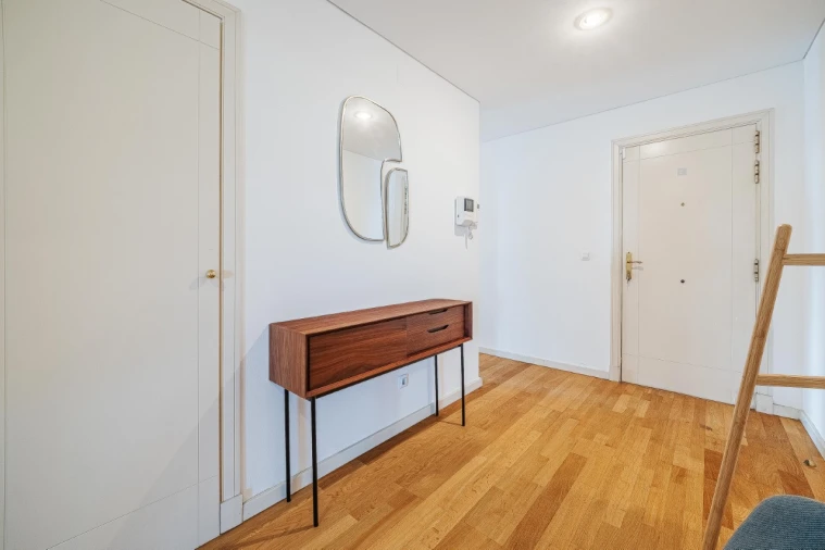 Apartamento T4 para Venda em Campolide Foto 29