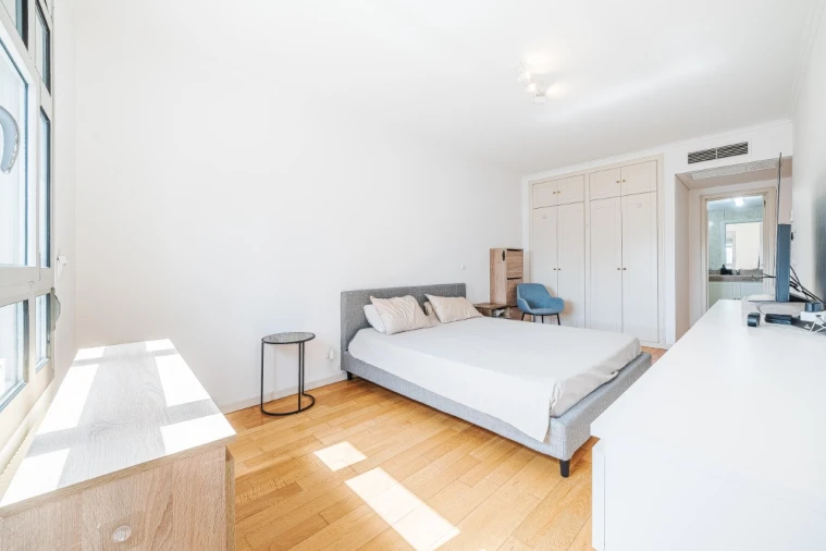 Apartamento T4 para Venda em Campolide Foto 42