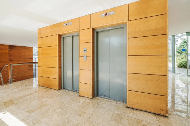 Apartamento T4 para Venda em Campolide Foto 67