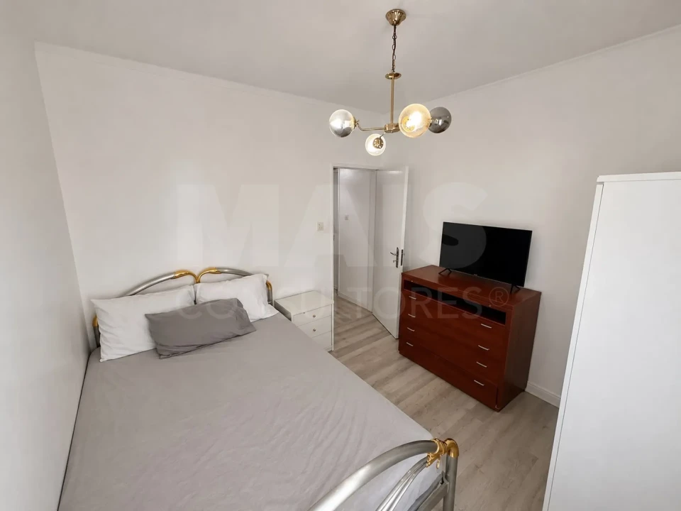 Apartamento T4 para Venda em Castanheira do Ribatejo e Cachoeiras Foto 2