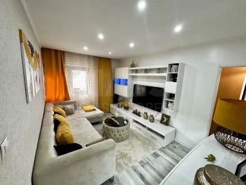 Apartamento T4 para Venda em Castanheira do Ribatejo e Cachoeiras