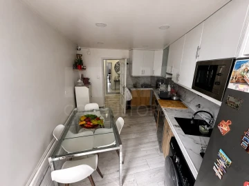 Apartamento T4 para Venda em Castanheira do Ribatejo e Cachoeiras