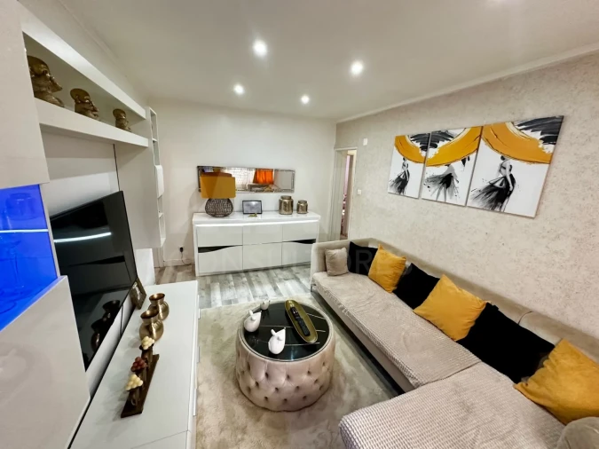 Apartamento T4 para Venda em Castanheira do Ribatejo e Cachoeiras Foto 8