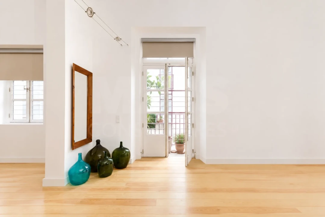 Apartamento T1 para Venda em Santa Maria do Castelo e Santiago e Santa Susana Foto 1