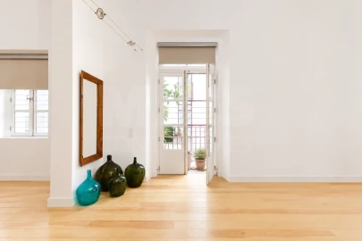 Apartamento T1 para Venda em Santa Maria do Castelo e Santiago e Santa Susana