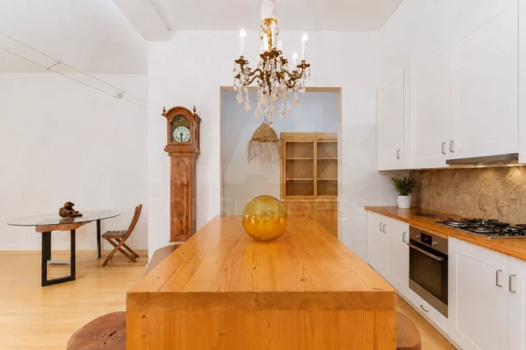 Apartamento T1 para Venda em Santa Maria do Castelo e Santiago e Santa Susana Foto 8
