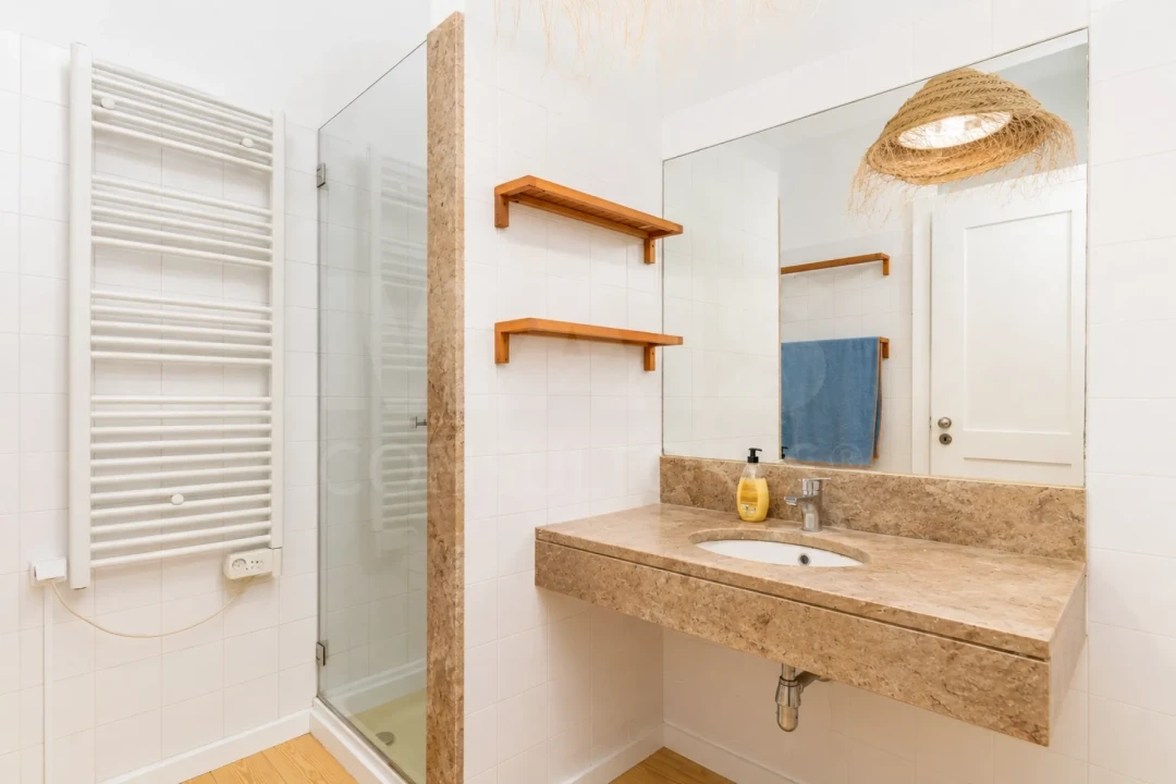 Apartamento T1 para Venda em Santa Maria do Castelo e Santiago e Santa Susana Foto 12