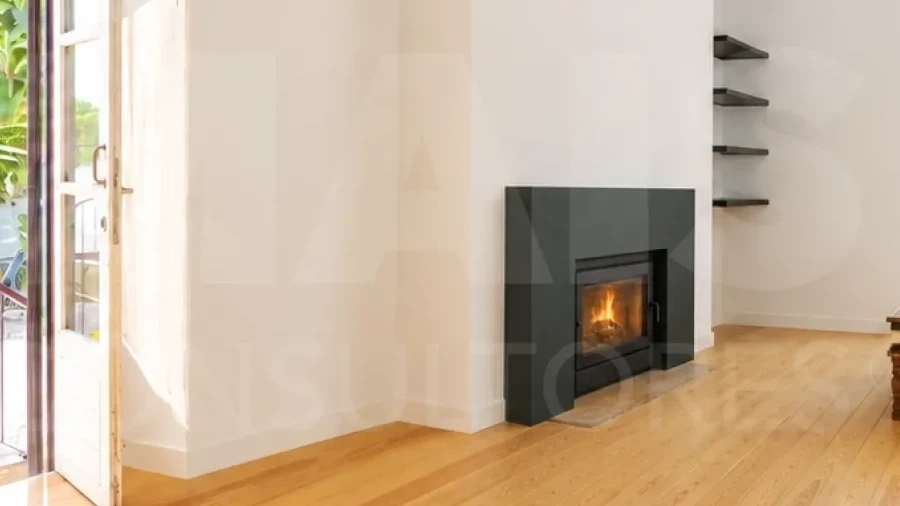 Apartamento T1 para Venda em Santa Maria do Castelo e Santiago e Santa Susana