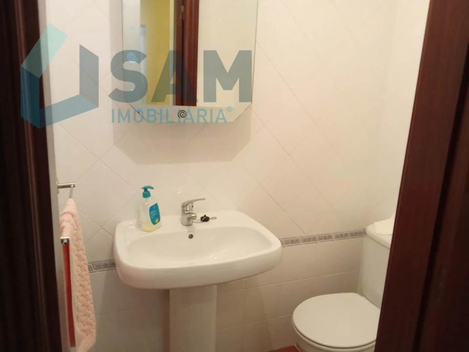 Apartamento T2 para Venda em Atouguia da Baleia Foto 12