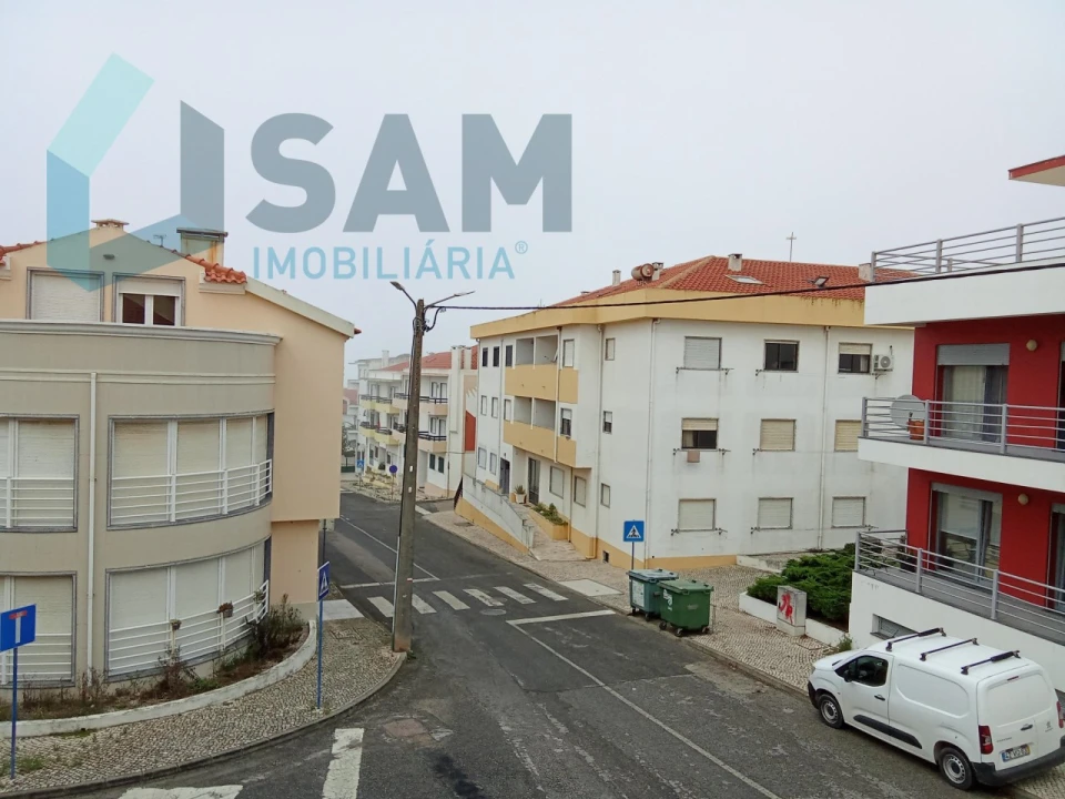 Apartamento T2 para Venda em Atouguia da Baleia Foto 1