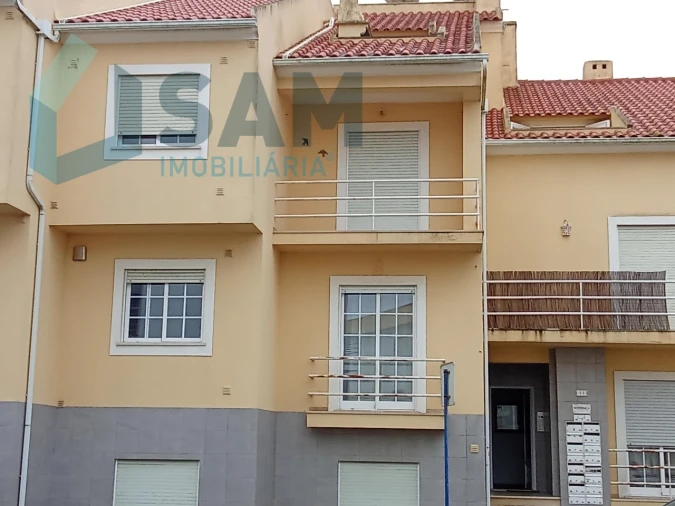 Apartamento T2 para Venda em Atouguia da Baleia Foto 2