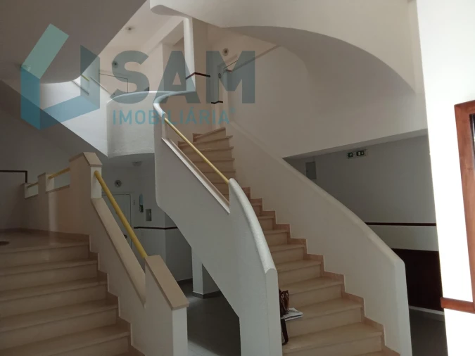 Apartamento T2 para Venda em Atouguia da Baleia Foto 6