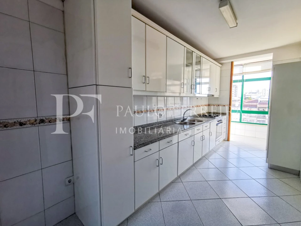 Apartamento T1 para Arrendamento em Vila Nova de Famalicão e Calendário Foto 5