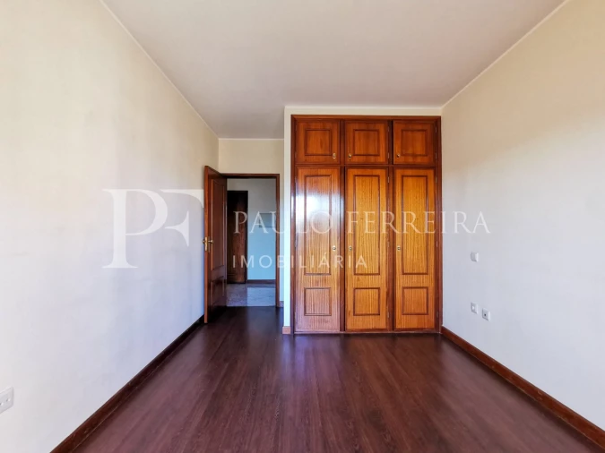 Apartamento T1 para Arrendamento em Vila Nova de Famalicão e Calendário Foto 7