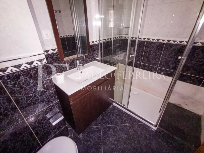 Apartamento T1 para Arrendamento em Vila Nova de Famalicão e Calendário Foto 9