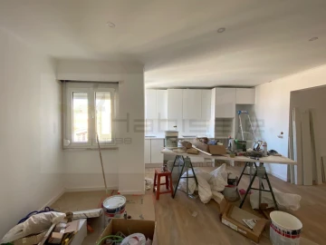 Apartamento T2 para Venda em Falagueira-Venda Nova
