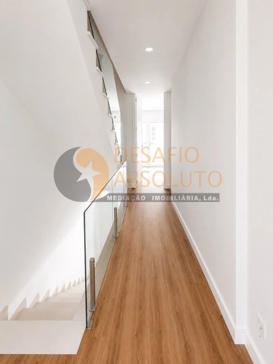 Moradia T3 para Venda em Fernao Ferro Foto 6