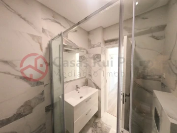 Apartamento T3 para Venda em Almada, Cova da Piedade, Pragal e Cacilhas