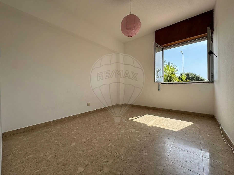 Apartamento T2 para Arrendamento em Marvila, Ribeira Santarém, São Salvador, São Nicolau Foto 7