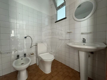 Apartamento T2 para Arrendamento em Marvila, Ribeira Santarém, São Salvador, São Nicolau
