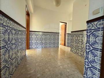 Apartamento T2 para Arrendamento em Marvila, Ribeira Santarém, São Salvador, São Nicolau
