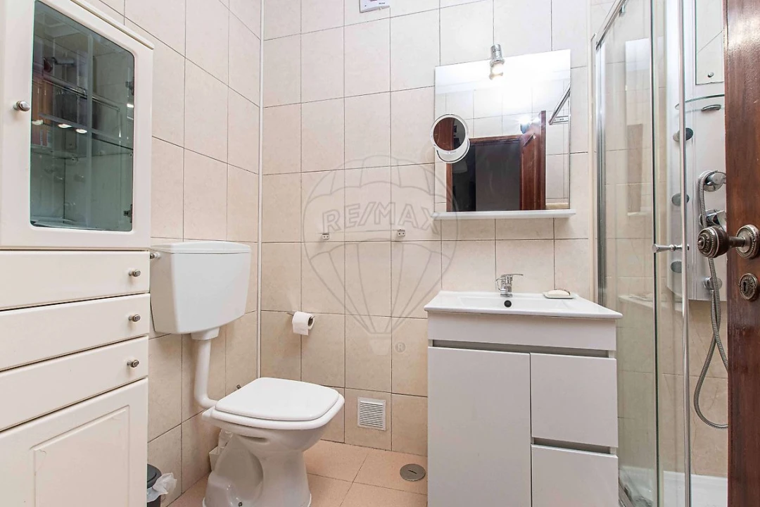 Apartamento T2 para Venda em Águas Livres Foto 7