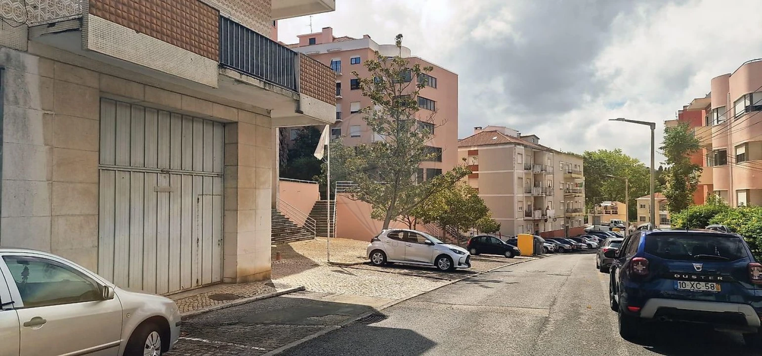 Armazém para Venda em Loures Foto 6