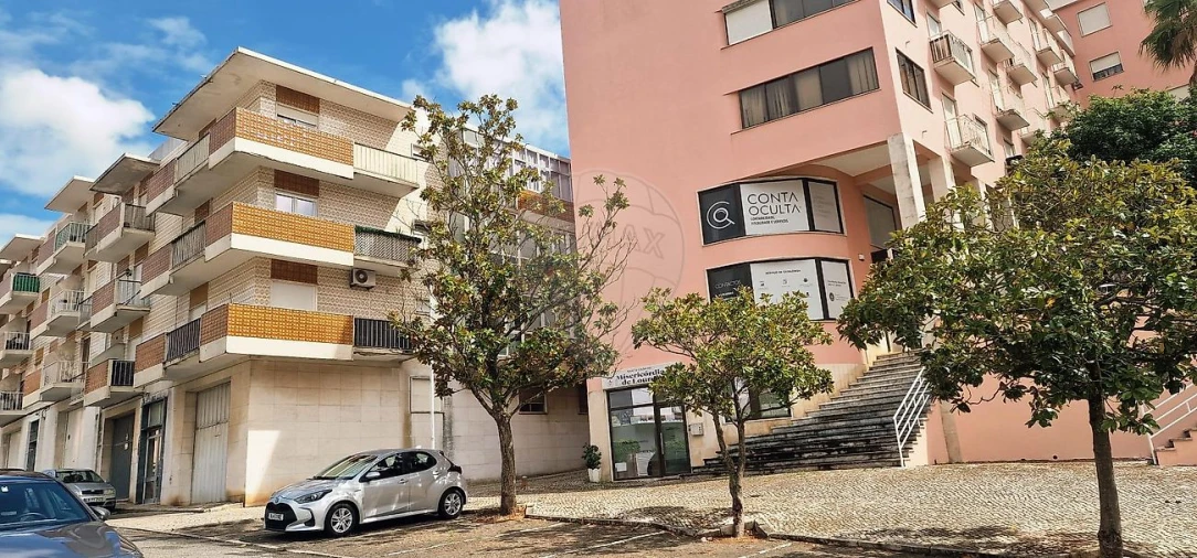 Armazém para Venda em Loures Foto 2