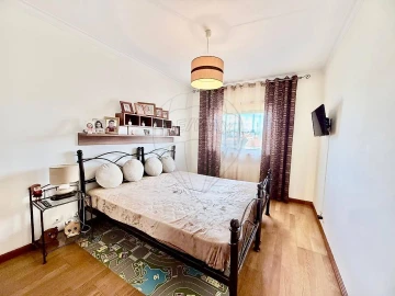 Apartamento T3 para Venda em Palhais e Coina