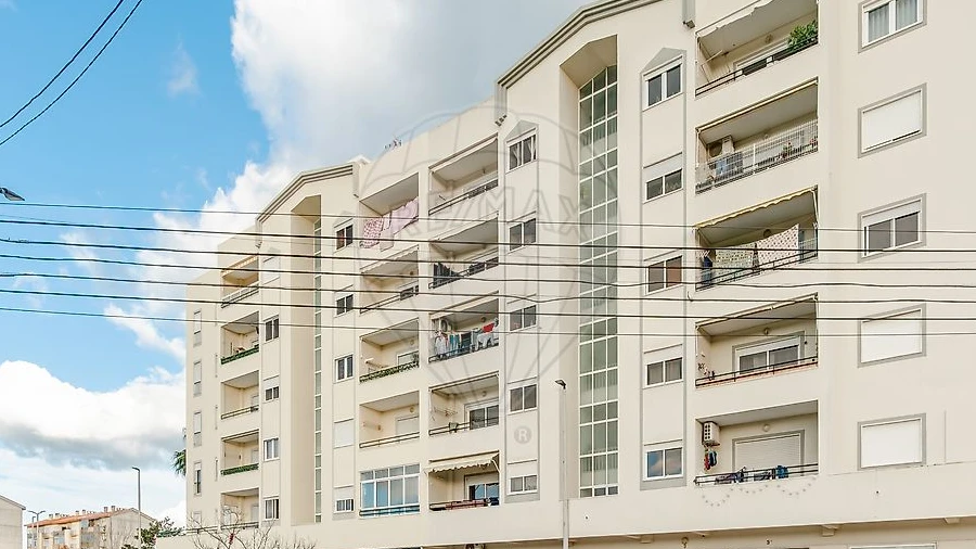Apartamento T3 para Venda em Palhais e Coina