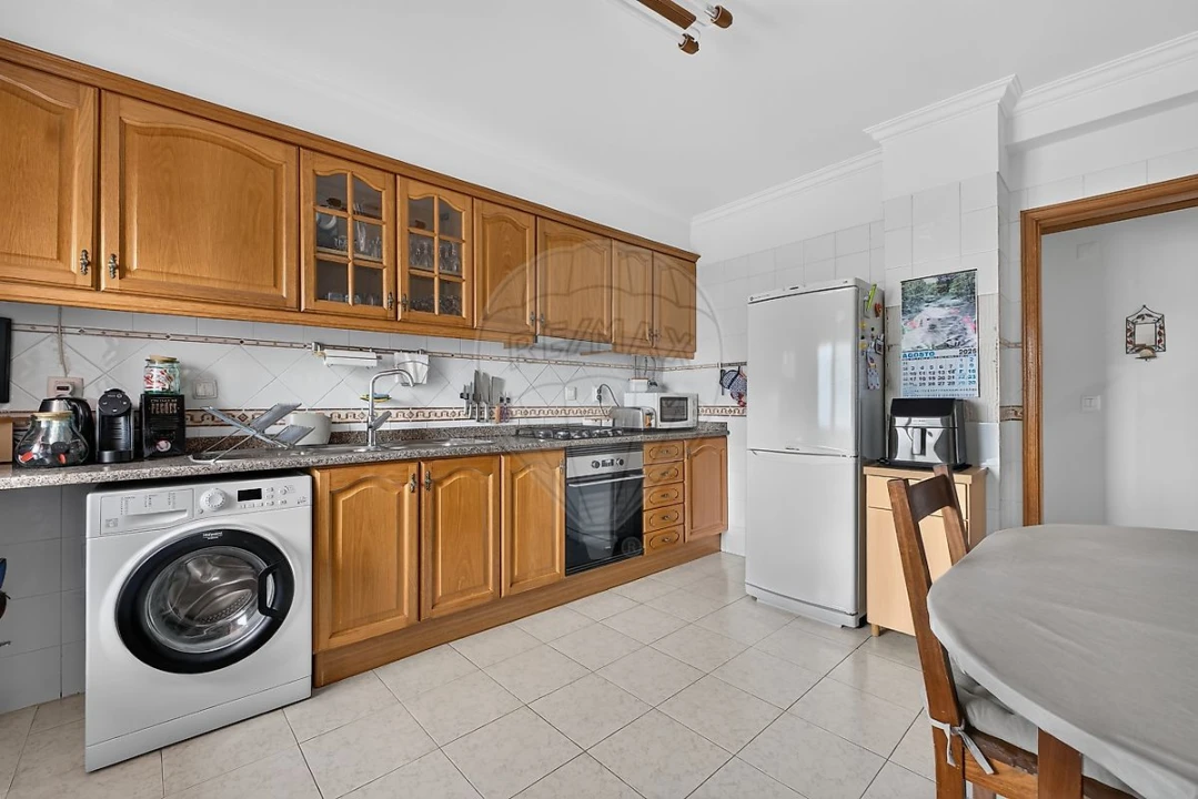 Apartamento T3 para Venda em Barreiro e Lavradio Foto 6