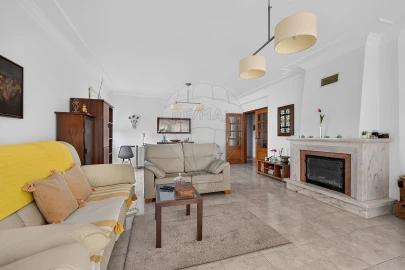 Apartamento T3 para Venda em Barreiro e Lavradio