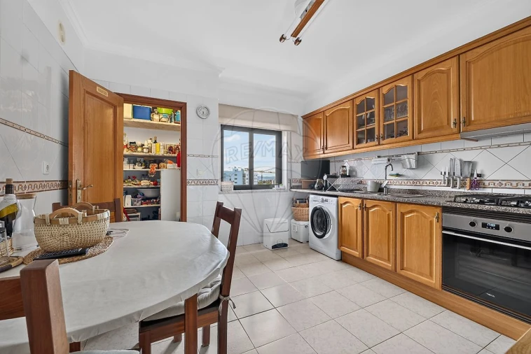 Apartamento T3 para Venda em Barreiro e Lavradio Foto 8