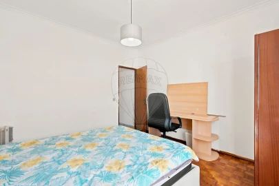 Apartamento T3 para Venda em Agualva e Mira-Sintra